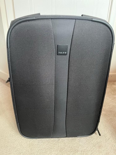 Tripp black wheel cabin - black, 2