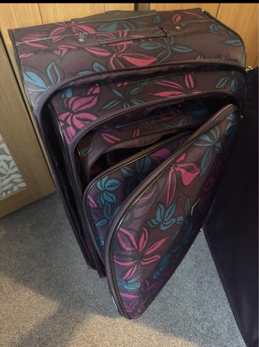 Tripp suitcase luggage set